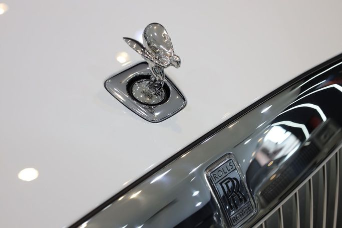 Новый Rolls-Royce Spectre, 2025 в Дубае от Sanam Cars Белый цвет. GCC | AUTO.AE