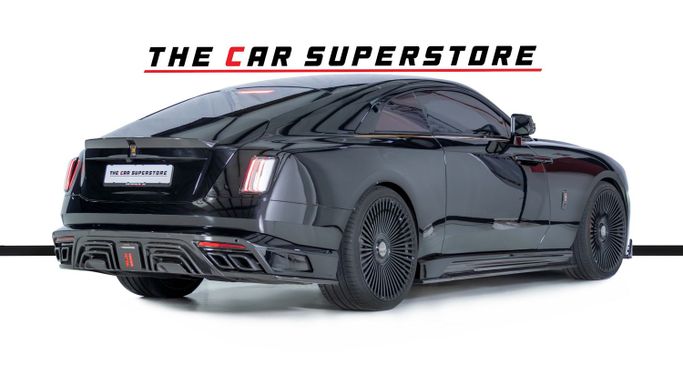 Подержанный Rolls-Royce Spectre, 2025 в Дубае от The Car Superstore Черный цвет. Европейская | AUTO.AE