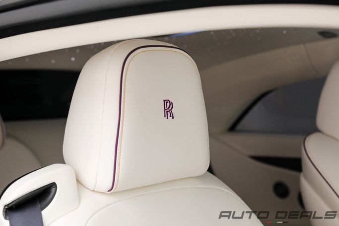 Подержанный Rolls-Royce Spectre, 2024 в Дубае от AUTO DEALS Белый цвет. GCC | AUTO.AE