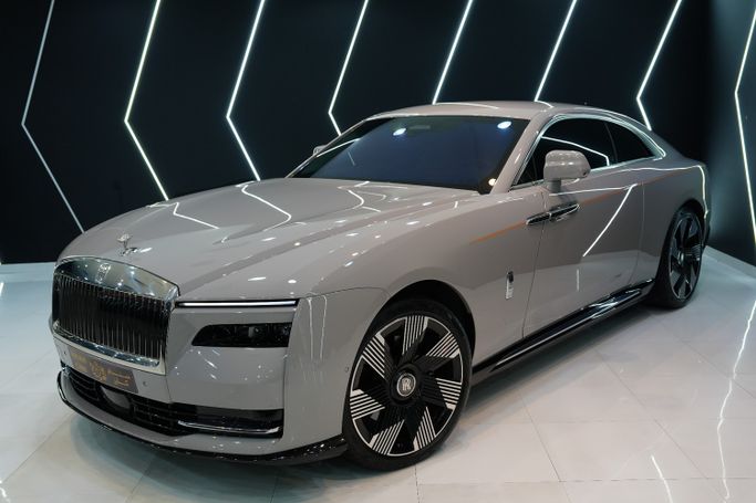 مستعملة Rolls-Royce Spectre, 2024 في في دبي من Sanam Cars، اللون رمادي. مواصفات الخليج | AUTO.AE | إعلان #272492