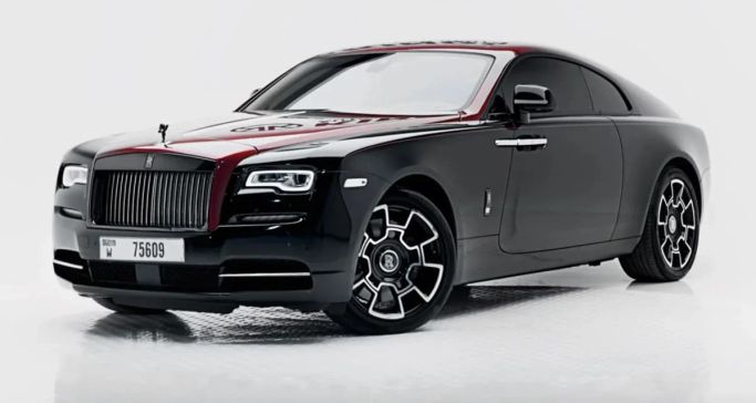 Rolls-Royce Wraith Black Badge, 2023 купе бизнес класса в Дубае от DELTA RENTALS черный цвет | AUTO.AE