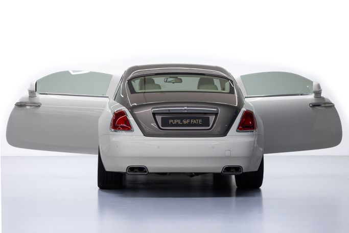 Used Rolls-Royce Wraith Black Badge, 6.6 l, 2017 in Dubai by PUPIL OF FATE MOTORS, White color. Other | AUTO.AE