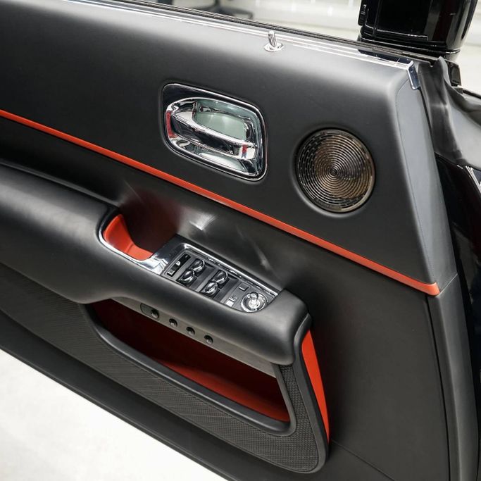 Used Rolls-Royce Wraith, 6.6 l, 2019 in Dubai by AAA Motors, Black color. GCC Specs | AUTO.AE