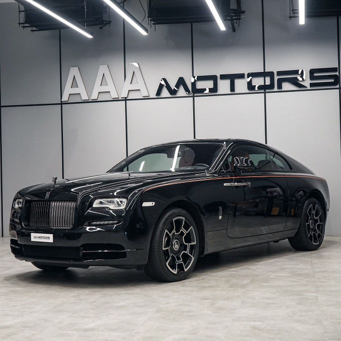 Подержанный Rolls-Royce Wraith Black Badge, 6.6 л, 2017 в Дубае от AAA Motors Черный цвет. GCC | AUTO.AE