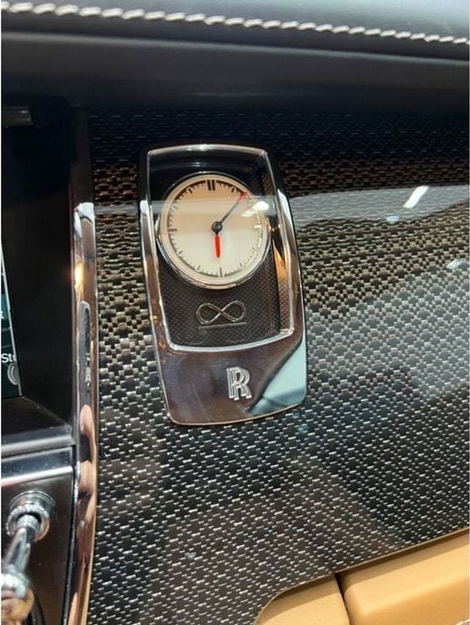 Used Rolls-Royce Wraith, 6.6 l, 2018 in Dubai by Quatro Motors, Black color.  | AUTO.AE