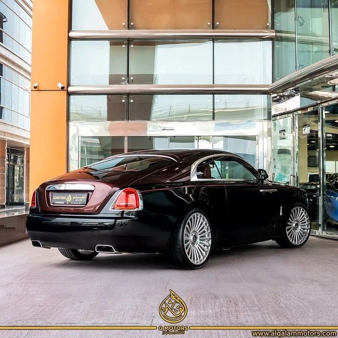 Подержанный Rolls-Royce Wraith, 6.6 л, 2016 в Дубае от Q Motors Черный цвет. GCC | AUTO.AE
