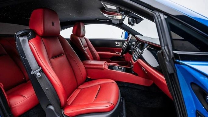 Used Rolls-Royce Wraith, 6.6 l, 2017 in Dubai by Al Ain Class Motors, Blue color. GCC Specs | AUTO.AE