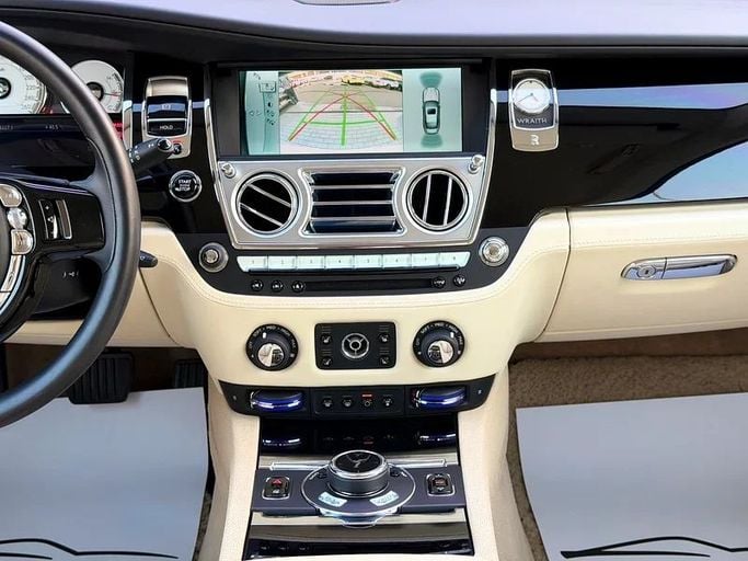 Used Rolls-Royce Wraith, 6.6 l, 2016 in Dubai by Auto Bank Motors, White color. GCC Specs | AUTO.AE