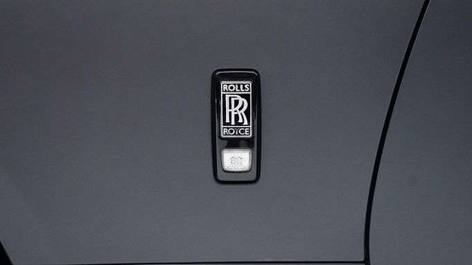 Used Rolls-Royce Wraith, 6.6 l, 2020 in Dubai by Dourado Luxury Car, Grey color. European Specs | AUTO.AE