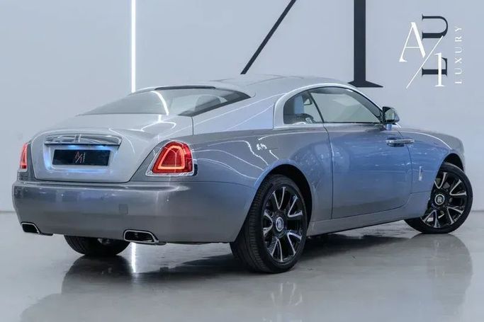 Подержанный Rolls-Royce Wraith, 6.6 л, 2016 в Дубае от A1 Luxury Motors Серебристый цвет. GCC | AUTO.AE