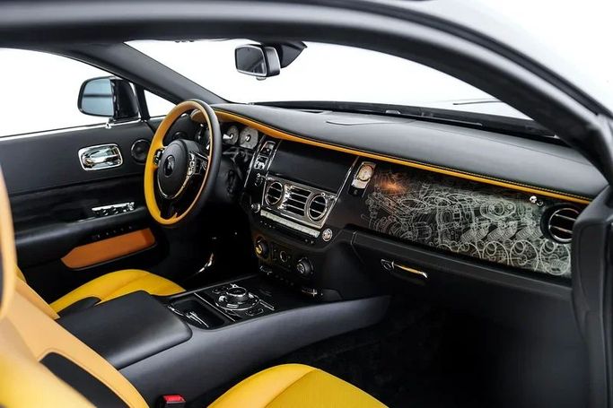 Подержанный Rolls-Royce Wraith, 6.6 л, 2023 в Дубае от Exotic Cars Черный цвет. GCC | AUTO.AE