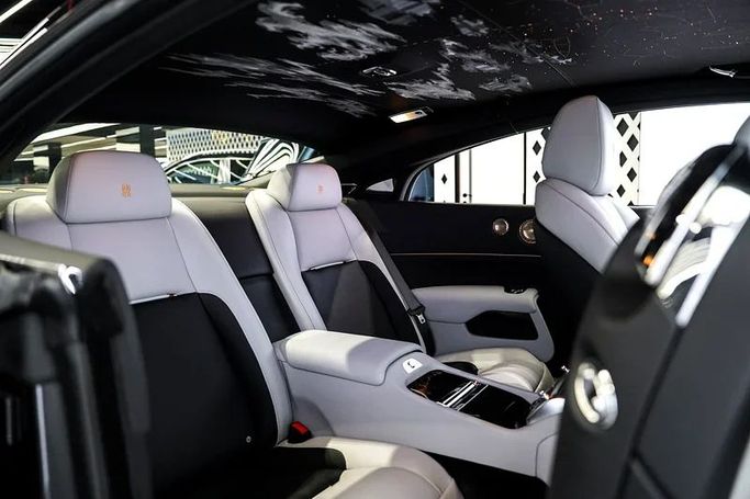 Подержанный Rolls-Royce Wraith, 6.6 л, 2020 в Дубае от Exotic Cars Серый цвет. Other | AUTO.AE