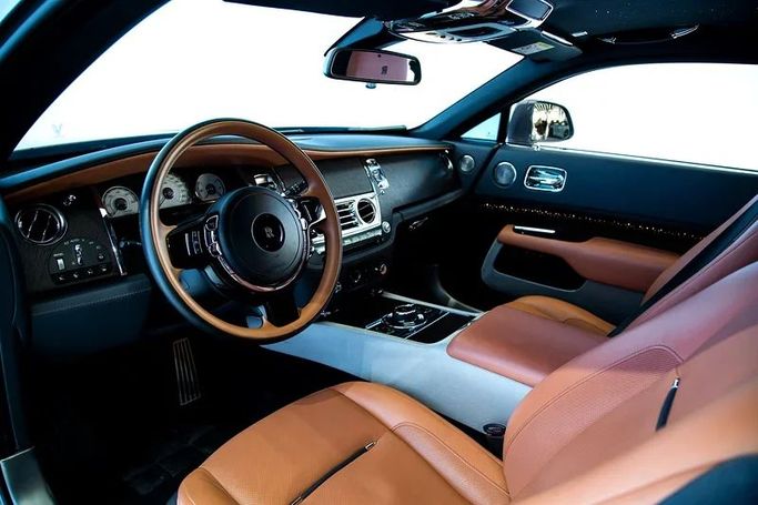 Подержанный Rolls-Royce Wraith, 6.6 л, 2019 в Дубае от Exotic Cars Серый цвет. GCC | AUTO.AE