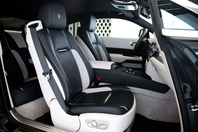 Used Rolls-Royce Wraith, 6.6 l, 2020 in Dubai by Exotic Cars, Blue color. Other | AUTO.AE