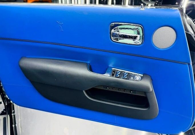 Used Rolls-Royce Wraith Black Badge, 6.6 l, 2022 in Dubai by Zeus Motors, Black color. GCC Specs | AUTO.AE