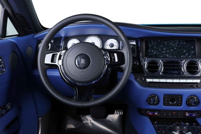 Подержанный Rolls-Royce Wraith, 6.6 л, 2021 в Дубае от The Car Superstore Белый цвет. Японская | AUTO.AE