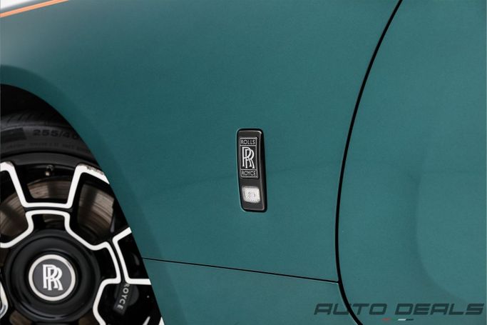 Подержанный Rolls-Royce Wraith Black Badge, 6.6 л, 2023 в Дубае от AUTO DEALS Бирюзовый цвет. GCC | AUTO.AE