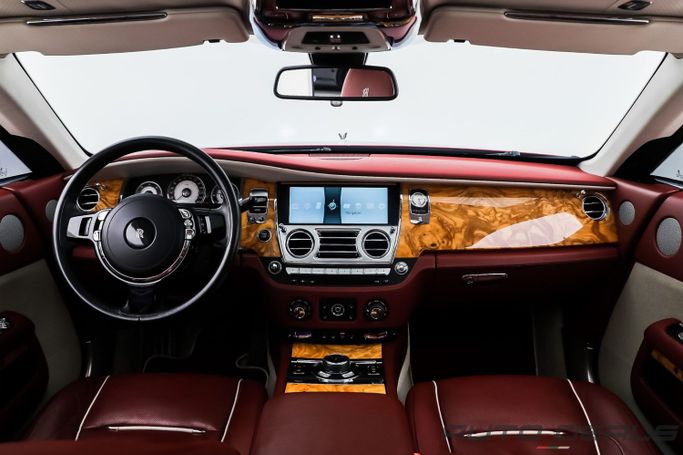 Used Rolls-Royce Wraith, 6.6 l, 2014 in Dubai by AUTO DEALS, White color. GCC Specs | AUTO.AE