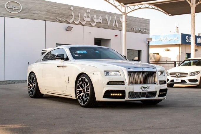 Подержанный Rolls-Royce Wraith, 6.6 л, 2015 в Дубае от 786 MOTORS FZCO Белый цвет. Японская | AUTO.AE