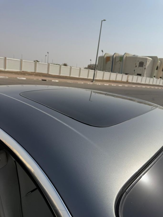 مستعملة Rolls-Royce Wraith RR5، 6.6 لتر، 2016 في الإمارات، دبي، اللون أبيض. مواصفات الخليج | AUTO.AE | إعلان #282263 — صورة 5 من 5