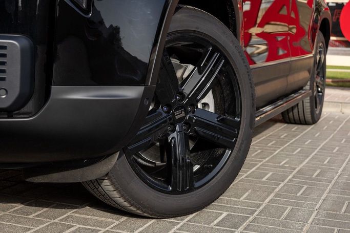 Новый Rox 01, 1.5 л, 2025 в Дубае от Linda Cars Черный цвет. Китайская | AUTO.AE