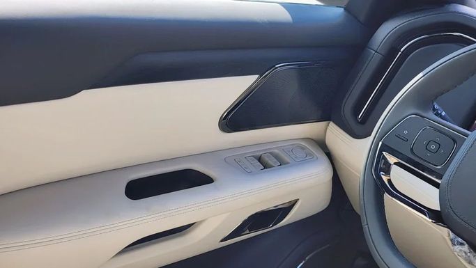 New Rox 01, 1.5 l, 2024 in Dubai by Alwan Global Cars, White color. Other | AUTO.AE