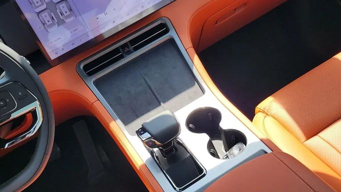 Новый Rox 01, 1.5 л, 2024 в Дубае от Alwan Global Cars Белый цвет. Other | AUTO.AE