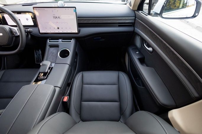 Новый Seres M5, 1.5 л, 2025 в Дубае от Linda Cars Белый цвет. GCC | AUTO.AE