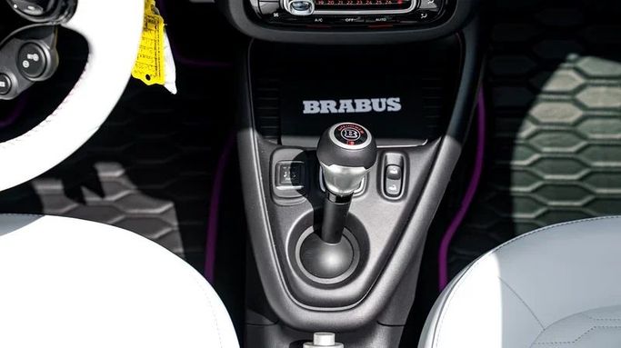 Новый Smart Fortwo III, 2024 в Дубае от 8 Ba Motors Фиолетовый цвет. Европейская | AUTO.AE