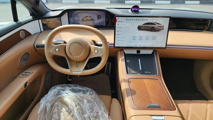 New Stelato S9, 2024 in Dubai by Alwan Global Cars, Golden color. Other | AUTO.AE