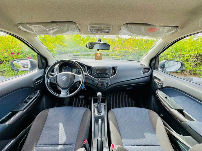 Подержанный Suzuki Baleno II, 1.0 л, 2020 в Дубае от Ideal Cars LLC Белый цвет. GCC | AUTO.AE