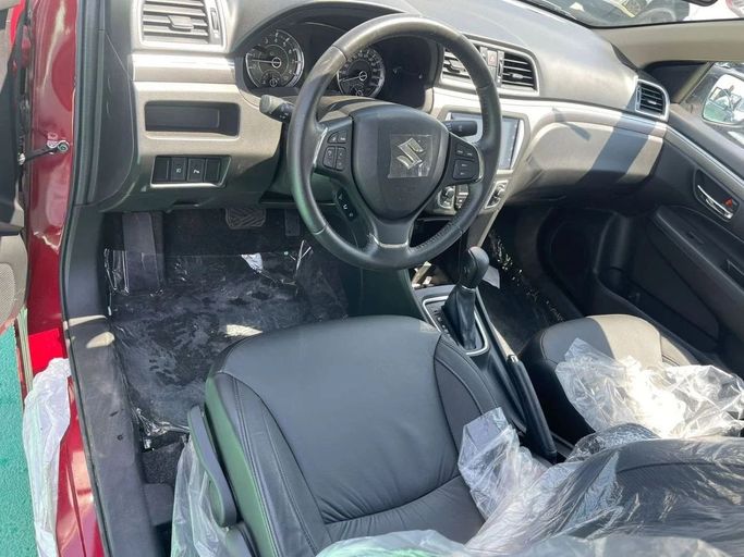 Новый Suzuki Ciaz I Рестайлинг, 1.5 л, 2025 в Дубае от Mohamed Hakim Motors Красный цвет. Other | AUTO.AE