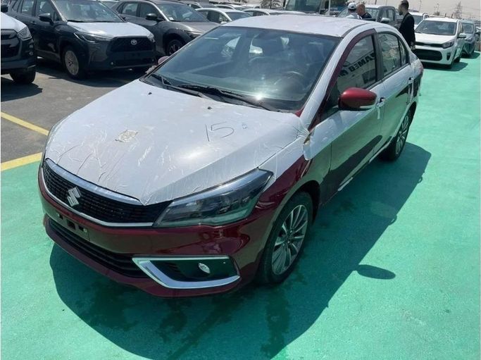 Новый Suzuki Ciaz I Рестайлинг, 1.5 л, 2023 в Дубае от Mohamed Hakim Motors Красный цвет. GCC | AUTO.AE