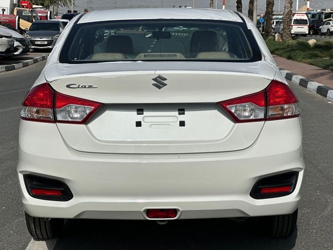 Новый Suzuki Ciaz I Рестайлинг, 1.5 л, 2025 в Дубае от MENAMOTORS Белый цвет. Other | AUTO.AE