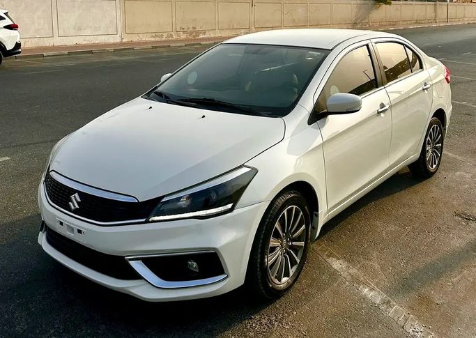 مستعملة Suzuki Ciaz أنا فيس ليفت, 1.5 l, 2023 في في الإمارات, دبي من MASTER CARS USED CARS، اللون أبيض. مواصفات الخليج | AUTO.AE | إعلان #281086