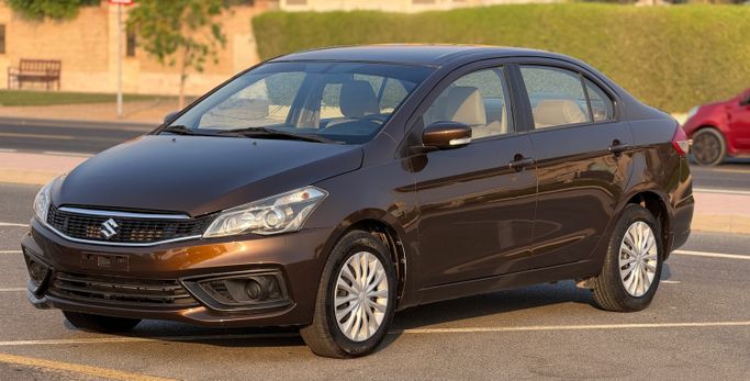Подержанный Suzuki Ciaz I Рестайлинг, 1.5 л, 2023 в ОАЭ, Дубай Коричневый цвет. GCC | AUTO.AE | Объявление #295520 — фото 3 из 12