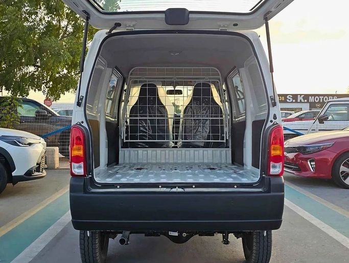 Новый Suzuki Eeco, 1.2 л, 2024 в Дубае от SK Motors Белый цвет. GCC | AUTO.AE