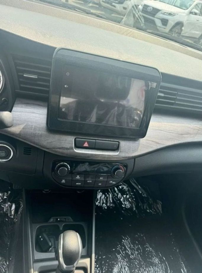 New Suzuki Ertiga II, 1.5 l, 2025 in Dubai by Mohamed Hakim Motors, White color. Other | AUTO.AE