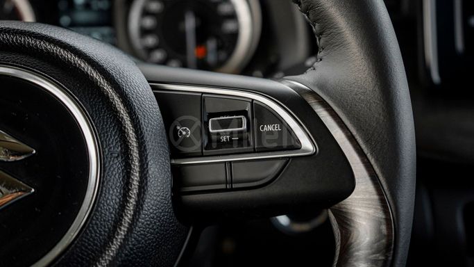 Новый Suzuki Ertiga II Рестайлинг, 1.5 л, 2025 в Дубае от Milele Белый цвет. Other | AUTO.AE