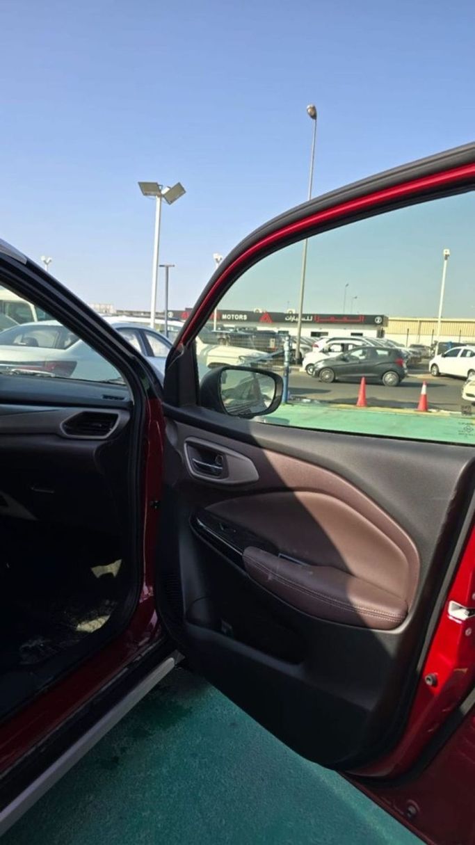 New Suzuki Fronx, 1.5 l, 2025 in Dubai by Mohamed Hakim Motors, Red color.  | AUTO.AE