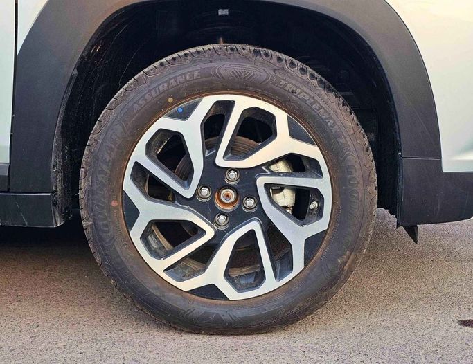 Новый Suzuki Fronx, 1.5 л, 2025 в Дубае от SK Motors Серебристый цвет. GCC | AUTO.AE