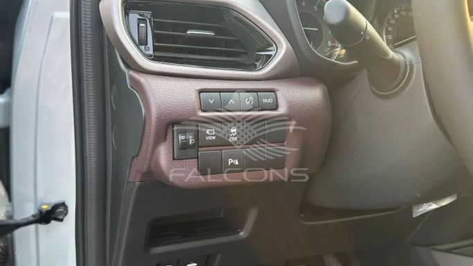 Новый Suzuki Fronx, 1.5 л, 2025 в Дубае от Falcons GT Motors FZCO Серебристый цвет. Other | AUTO.AE