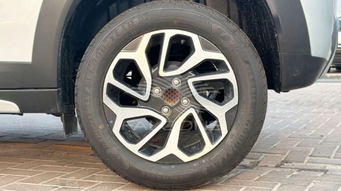 Новый Suzuki Fronx, 1.5 л, 2025 в Дубае от Falcons GT Motors FZCO Серебристый цвет. Other | AUTO.AE