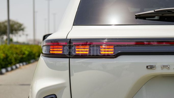 Новый Suzuki Grand Vitara III, 1.5 л, 2025 в Дубае от Milele Белый цвет. Other | AUTO.AE