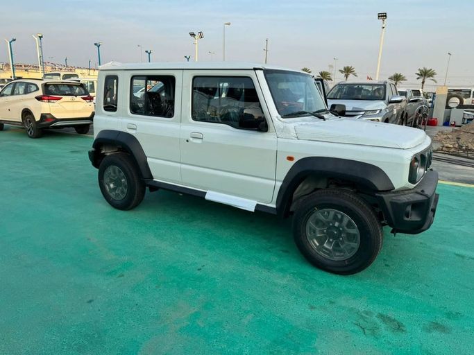 Новый Suzuki Jimny IV, 1.5 л, 2025 в Дубае от Mohamed Hakim Motors Белый цвет. Other | AUTO.AE