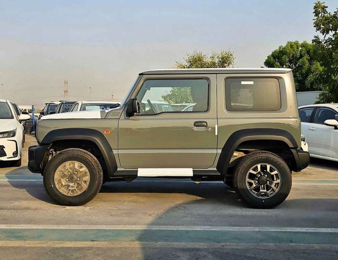 Новый Suzuki Jimny IV, 1.5 л, 2025 в Дубае от SK Motors Серый цвет. GCC | AUTO.AE