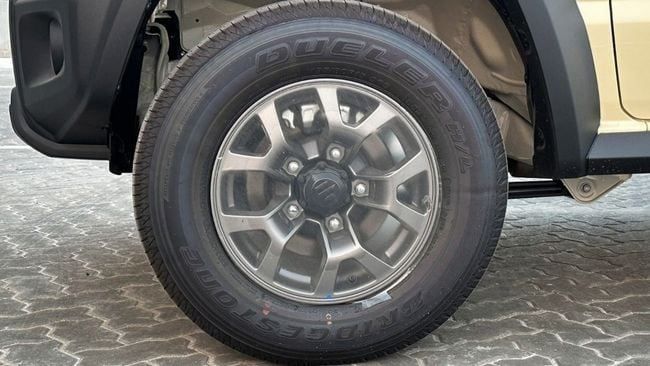 Новый Suzuki Jimny IV, 1.5 л, 2024 в Дубае от Falcons GT Motors FZCO Бежевый цвет. Other | AUTO.AE