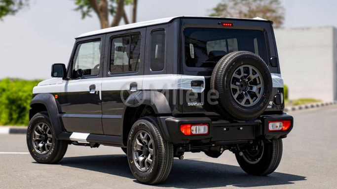 Новый Suzuki Jimny IV, 1.5 л, 2025 в Дубае от Milele Серый цвет. Other | AUTO.AE