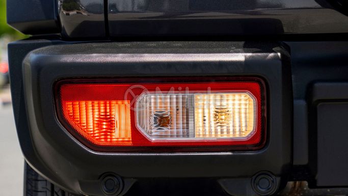 Новый Suzuki Jimny IV, 1.5 л, 2025 в Дубае от Milele Серый цвет. Other | AUTO.AE