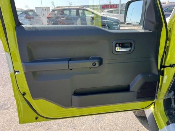 Новый Suzuki Jimny IV, 1.5 л, 2025 в Дубае от Titanum Cars Зеленый цвет. GCC | AUTO.AE
